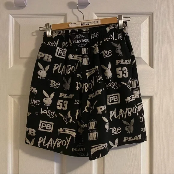 Assorted pants - Picture 13 of 13